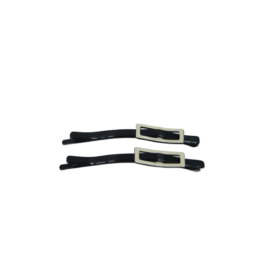NinaClipsBlackandcream_2024-03-28T23_00_33.432Z