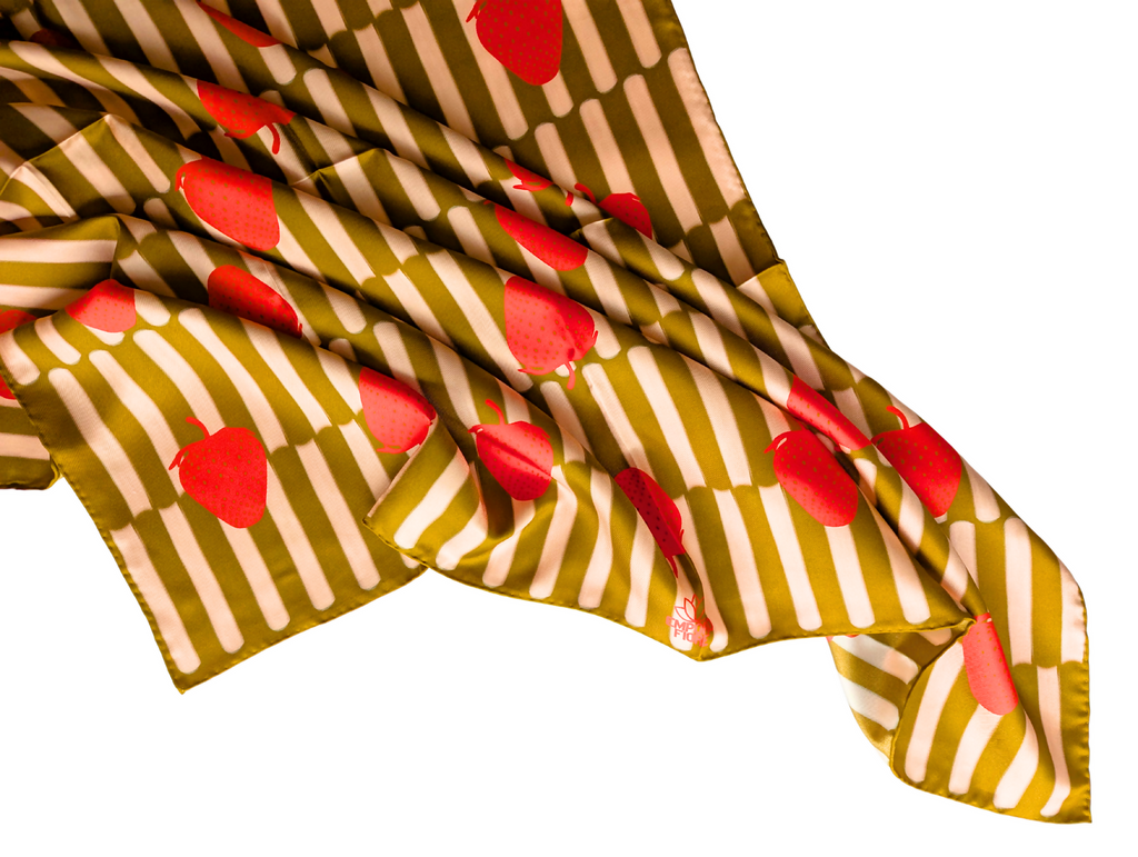 938554 CHEQUERED STRAWBERRY (5)